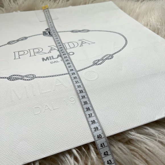 Large PRADA shopping bag - Picture 5 of 7